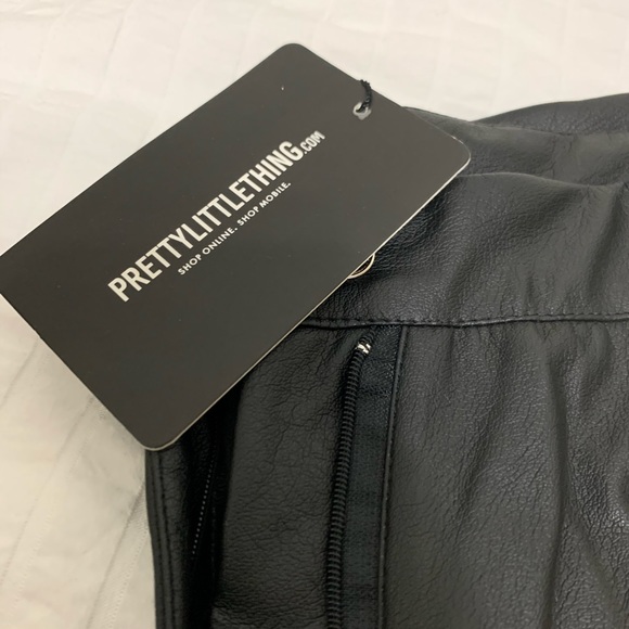 Black faux leather pants - Picture 2 of 4